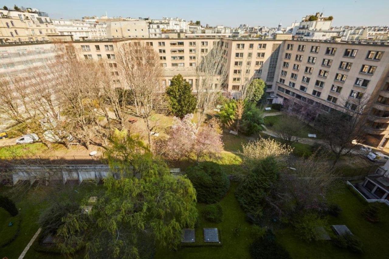 Rare Pearl With A View Of The Eiffel Tower * Paris