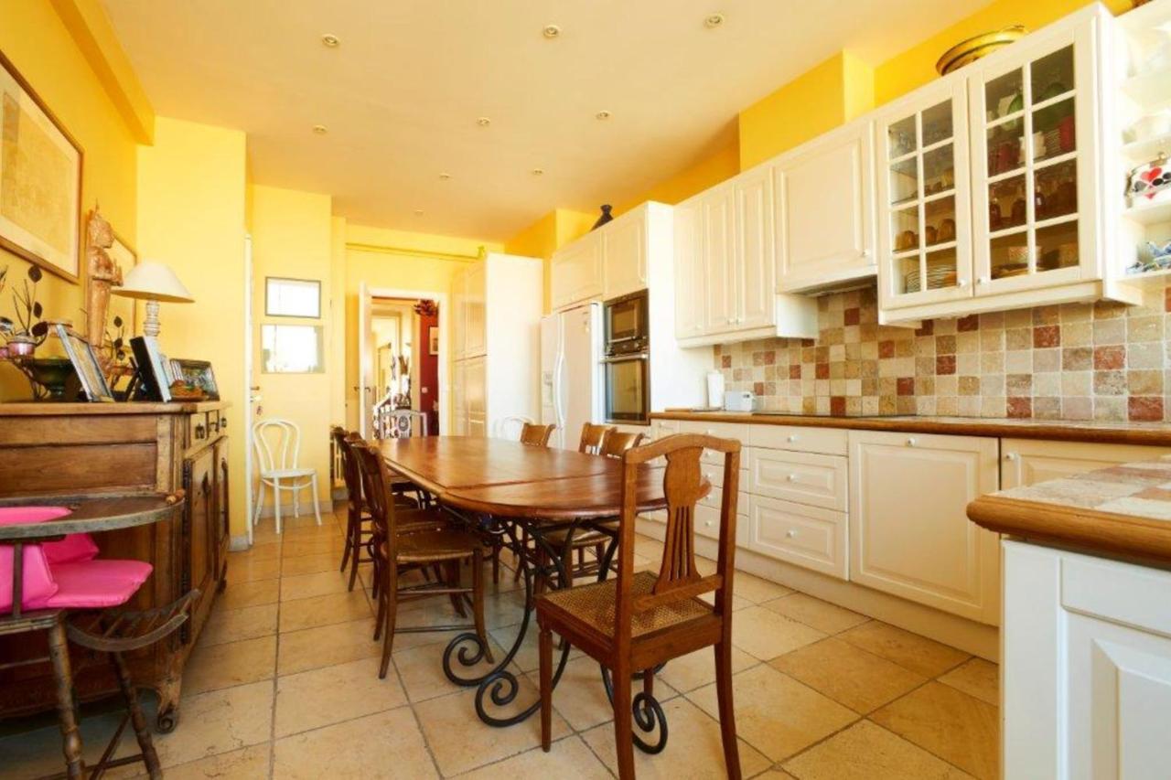 Appartement Rare Pearl With A View Of The Eiffel Tower Parijs
